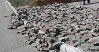 Демонтаж тротуарной плитки Черкесск, цена от 2915 руб.